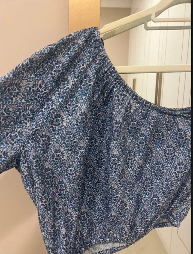 camiseta asimetrica niña